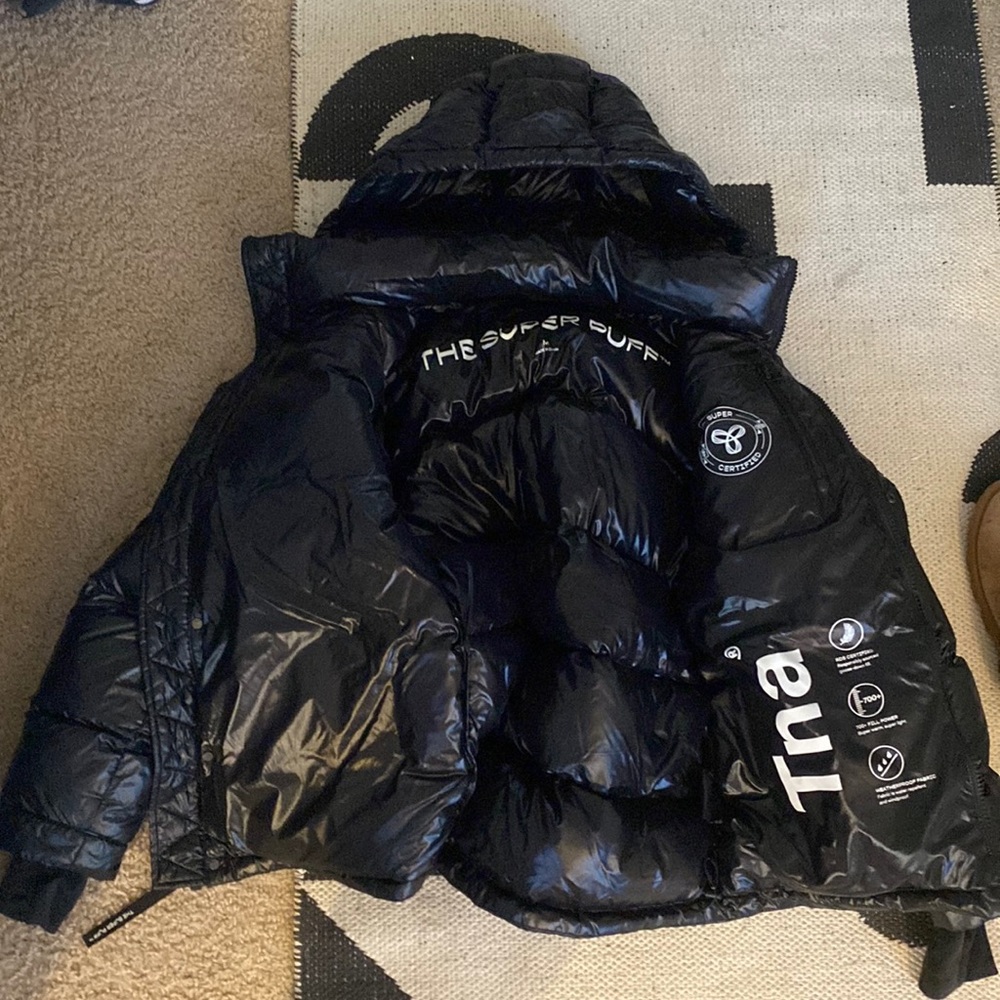Aritzia super puff